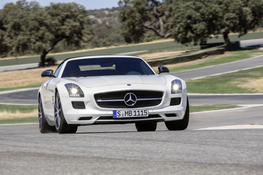  Mercedes-Benz SLS AMG GT Roadster 2012 года  (фото 37 из 47)